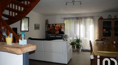 House 5 rooms of 79 m² in Tonnay-Charente (17430)