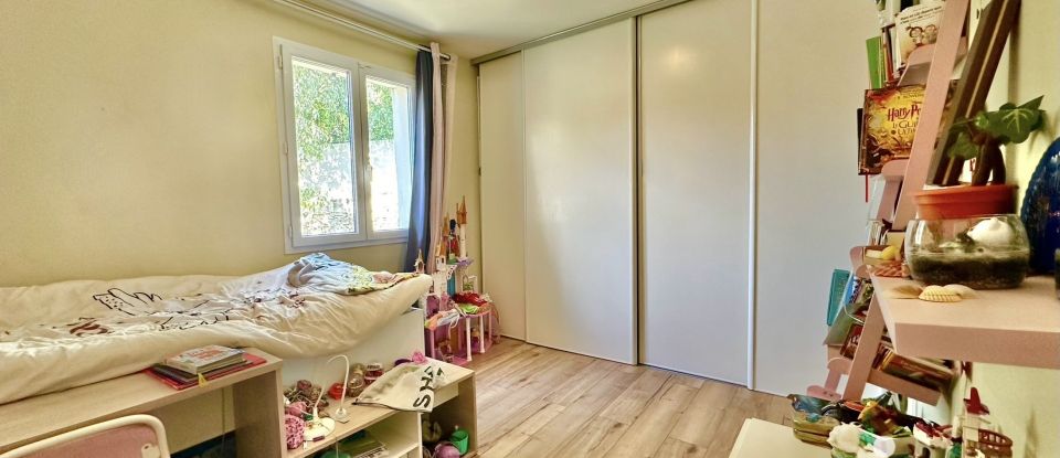 Maison 5 pièces de 123 m² à Nîmes (30000)