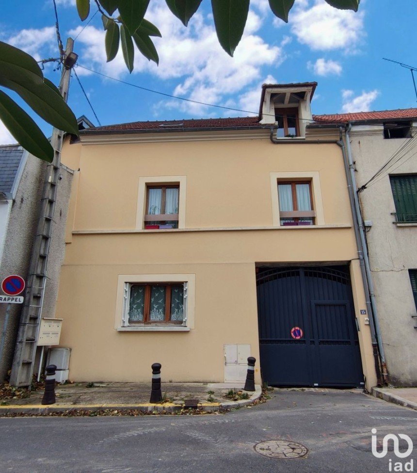 House 6 rooms of 169 m² in Montlignon (95680)