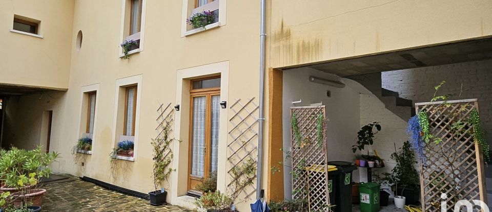 House 6 rooms of 169 m² in Montlignon (95680)