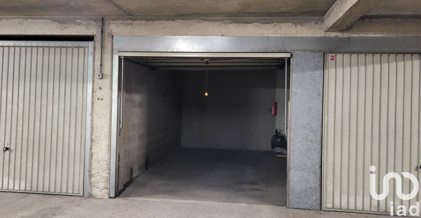 Parking/garage/box de 12 m² à Gennevilliers (92230)