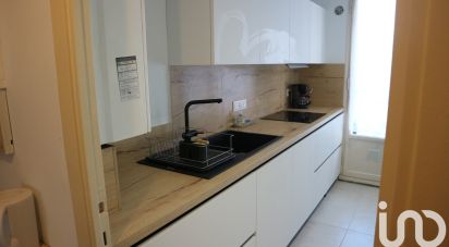 Apartment 3 rooms of 63 m² in Marseille (13005)