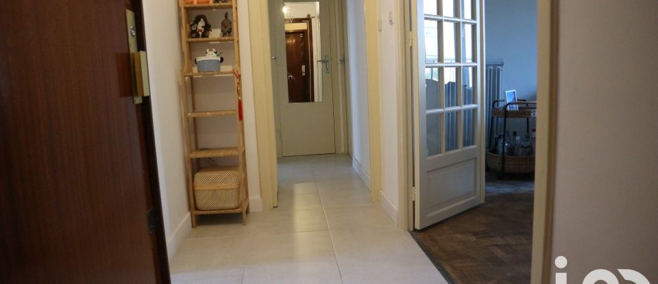 Apartment 3 rooms of 63 m² in Marseille (13005)