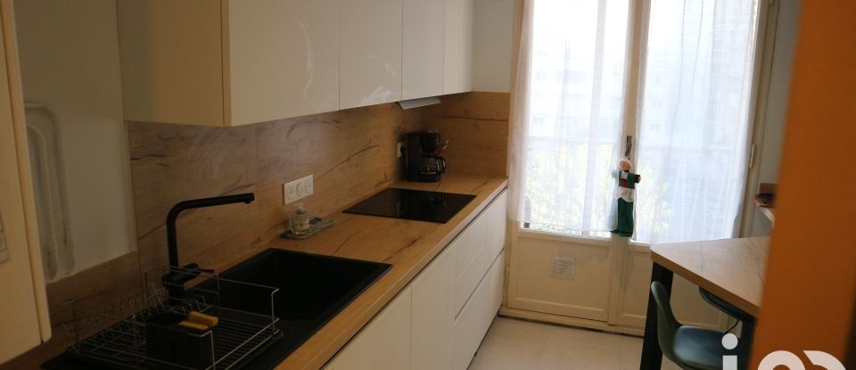 Apartment 3 rooms of 63 m² in Marseille (13005)