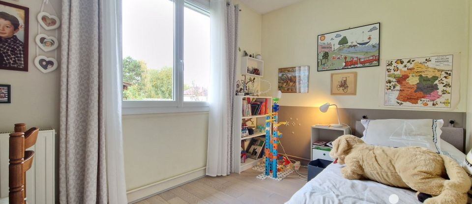 Maison 6 pièces de 135 m² à Buc (78530)