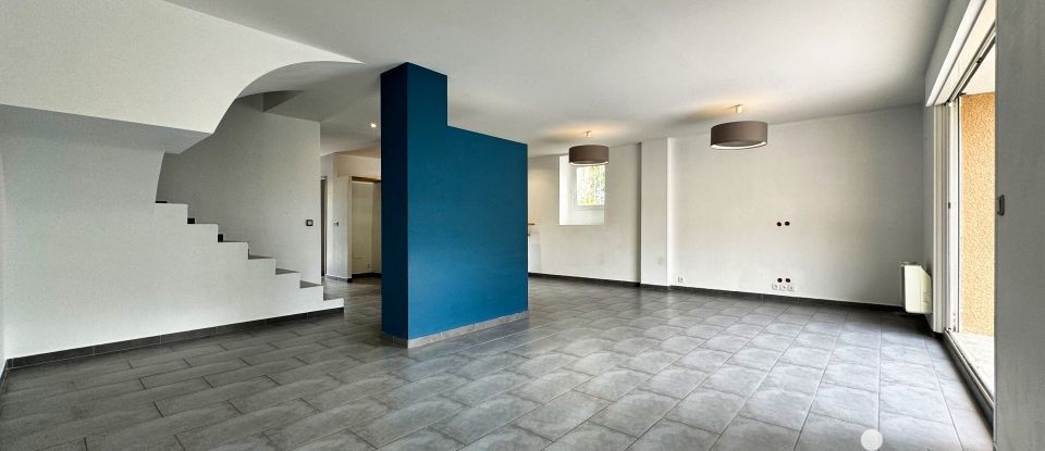 Maison 6 pièces de 210 m² à Latour-de-France (66720)