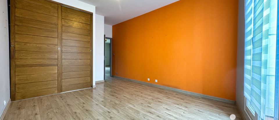 Maison 6 pièces de 210 m² à Latour-de-France (66720)