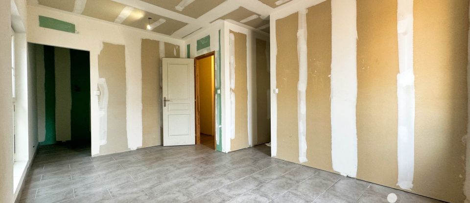 Maison 6 pièces de 210 m² à Latour-de-France (66720)