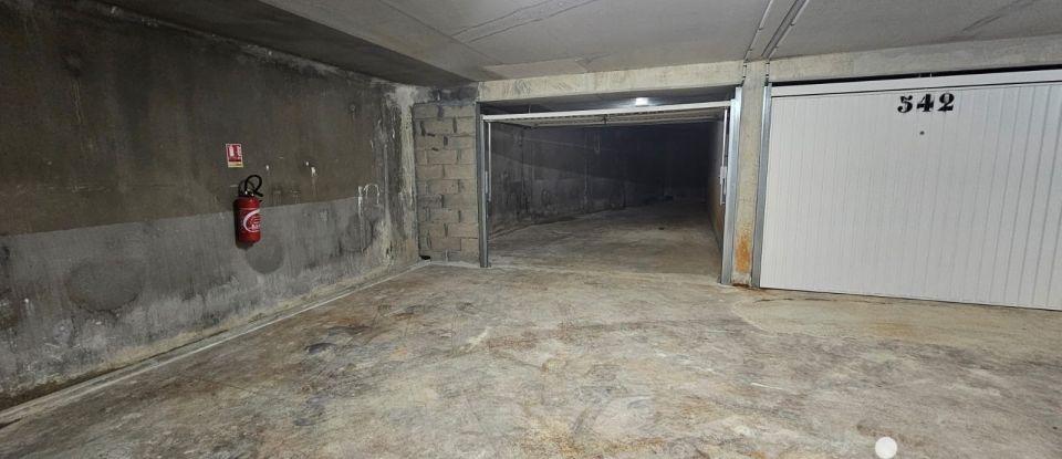 Parking/garage/box de 36 m² à Fréjus (83600)