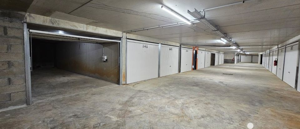 Parking/garage/box de 36 m² à Fréjus (83600)