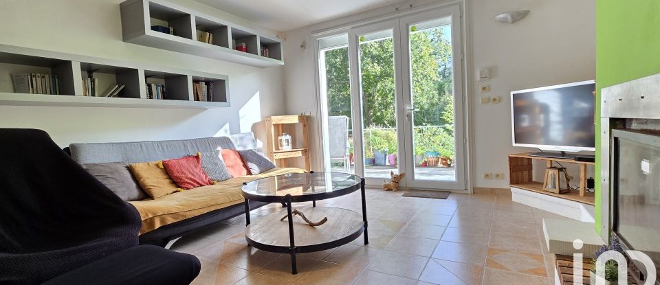 House 8 rooms of 166 m² in Saint-Augustin (17570)