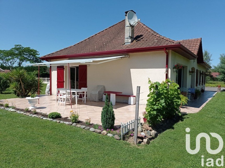 Maison 5 pièces de 105 m² à Salies-de-Béarn (64270)