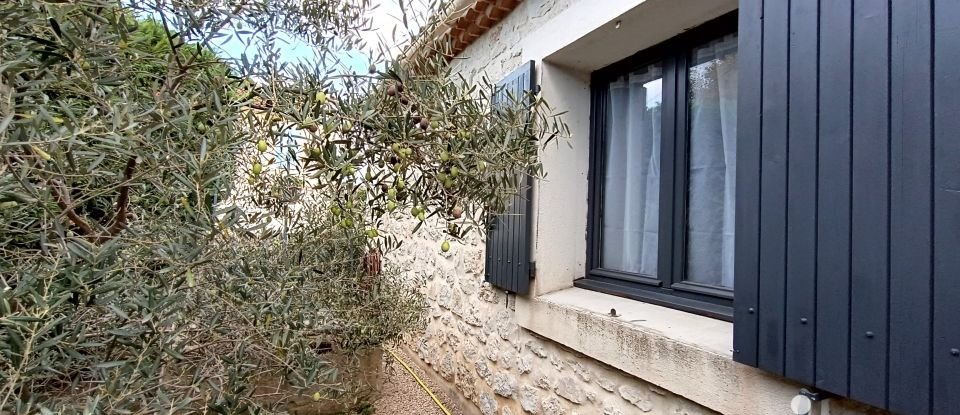 Traditional house 4 rooms of 110 m² in Arles (13280)