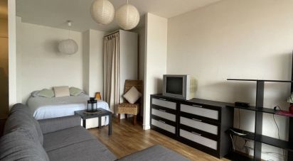 Apartment 1 room of 30 m² in Hendaye (64700)