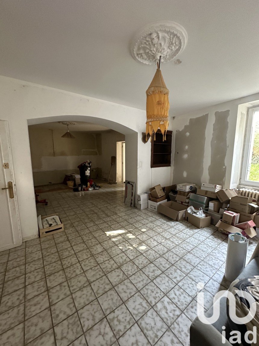 Town house 8 rooms of 208 m² in Essarts en Bocage (85140)