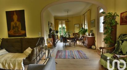 Mansion 8 rooms of 224 m² in Meschers-sur-Gironde (17132)