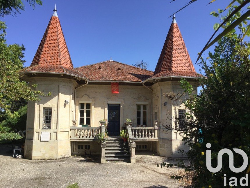 Demeure 8 pièces de 224 m² à Meschers-sur-Gironde (17132)