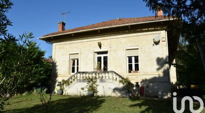 Mansion 8 rooms of 224 m² in Meschers-sur-Gironde (17132)