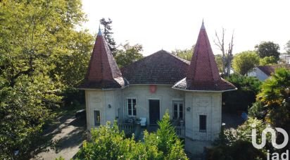 Mansion 8 rooms of 224 m² in Meschers-sur-Gironde (17132)