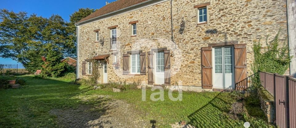 House 9 rooms of 258 m² in Choisy-en-Brie (77320)