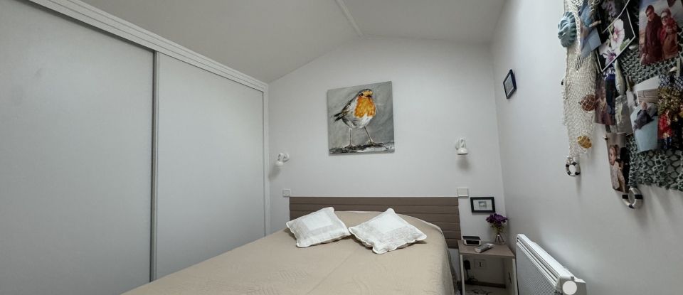 Apartment 3 rooms of 100 m² in Saint-Martin-de-Ré (17410)