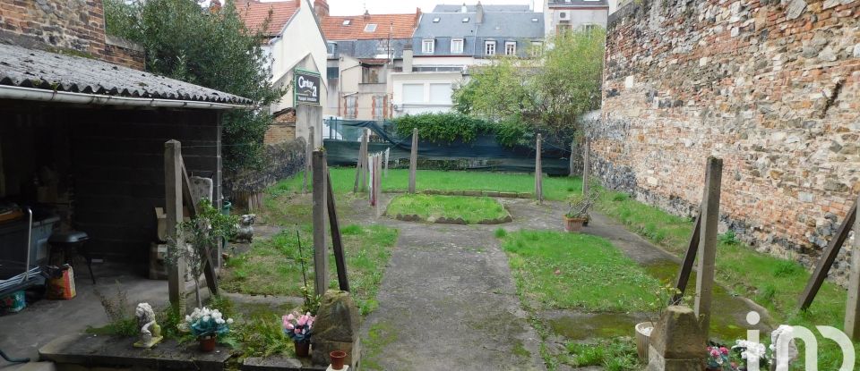 Apartment 5 rooms of 64 m² in Montluçon (03100)