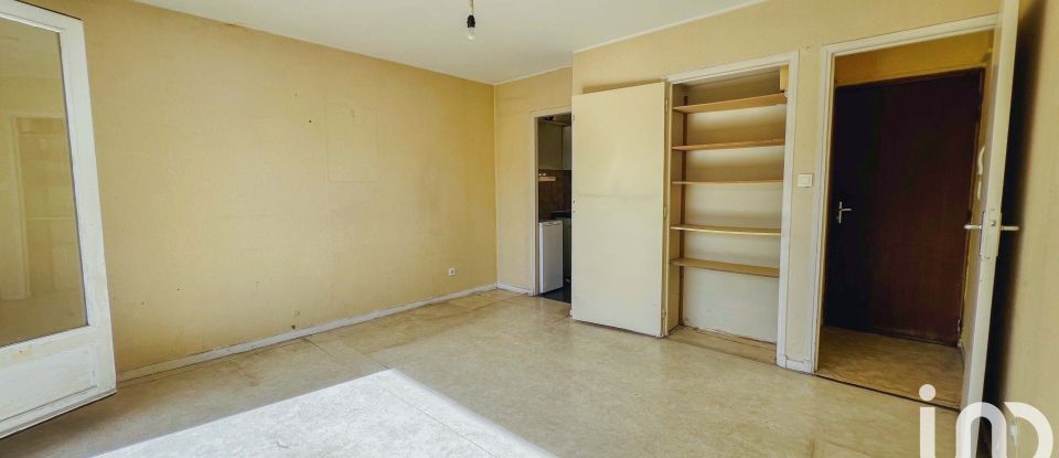 Studio 1 pièce de 23 m² à Avignon (84000)