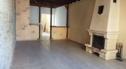 Town house 4 rooms of 130 m² in Saint-Pierre-le-Moûtier (58240)