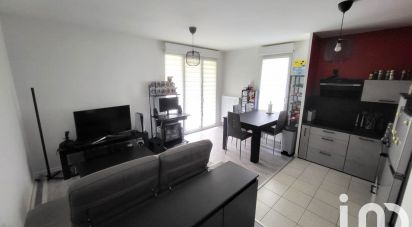 Appartement 2 pièces de 42 m² à Corbeil-Essonnes (91100)