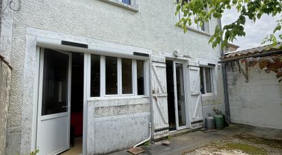 Town house 7 rooms of 149 m² in Saint-Symphorien (33113)