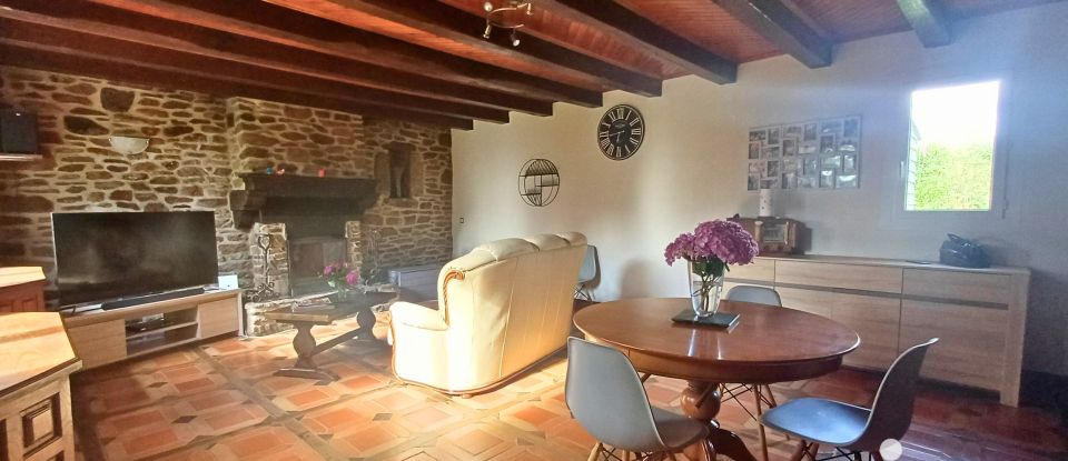 Traditional house 11 rooms of 196 m² in Langoat (22450)