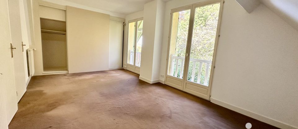 House 7 rooms of 193 m² in Pont-l'Évêque (14130)