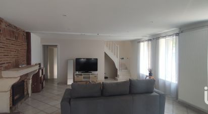 House 7 rooms of 122 m² in Saint-Menoux (03210)