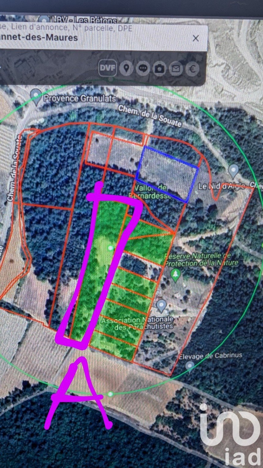 Land of 22,990 m² in Le Cannet-des-Maures (83340)