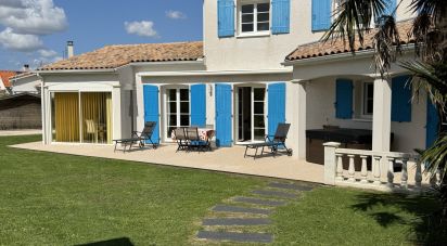 House 7 rooms of 205 m² in Saint-Sulpice-de-Royan (17200)