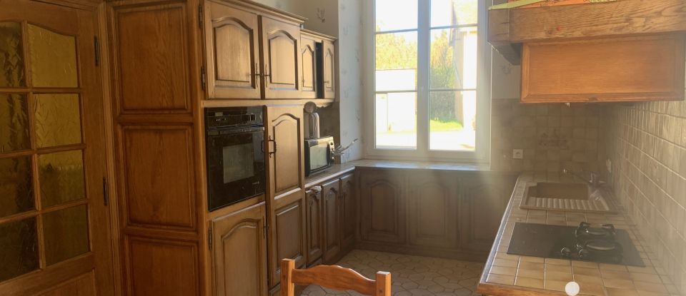 House 6 rooms of 145 m² in Breuvannes-en-Bassigny (52240)