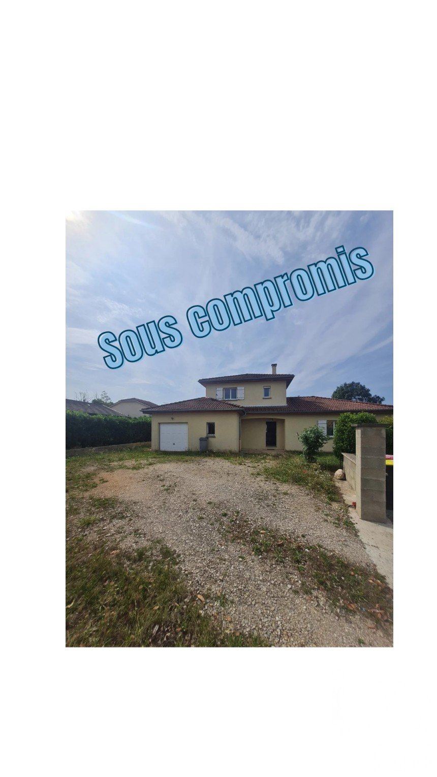 House 4 rooms of 105 m² in Béard-Géovreissiat (01460)