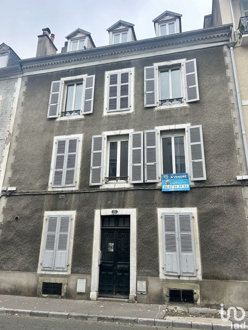 Building in Pau (64000) of 270 m²