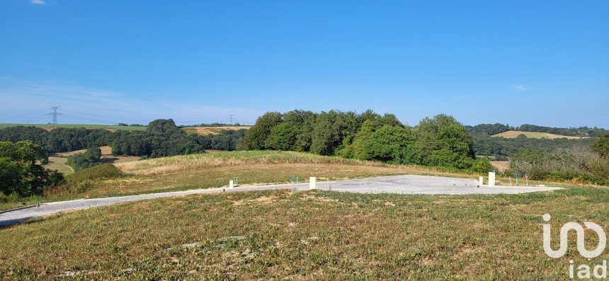 Land of 1,316 m² in Artix (64170)