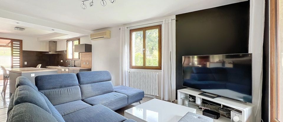 Maison 6 pièces de 140 m² à Cahors (46000)