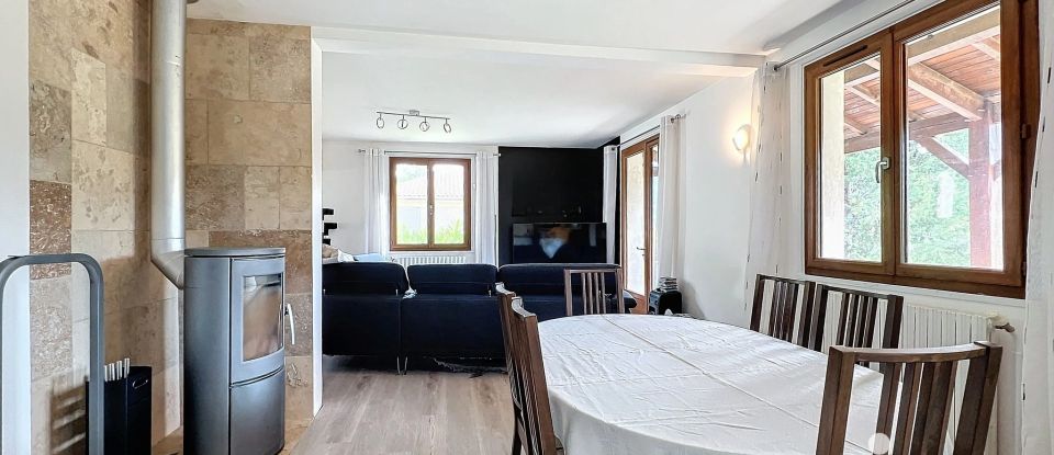 Maison 6 pièces de 140 m² à Douelle (46140)