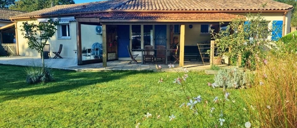 House 4 rooms of 100 m² in Naujac-sur-Mer (33990)