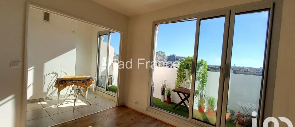 Appartement 4 pièces de 62 m² à Puteaux (92800)