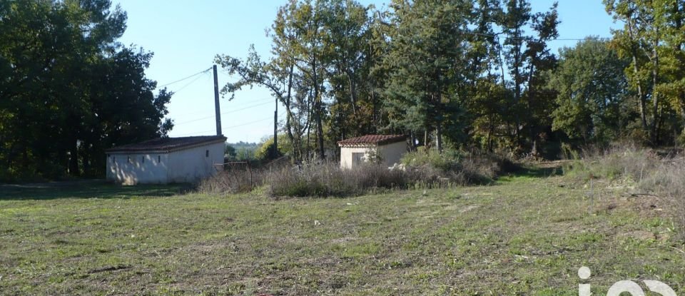 Land of 1,193 m² in Pierrevert (04860)