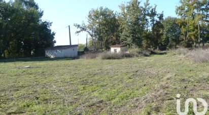 Land of 1,193 m² in Pierrevert (04860)