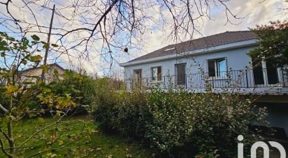 Traditional house 9 rooms of 250 m² in Créteil (94000)