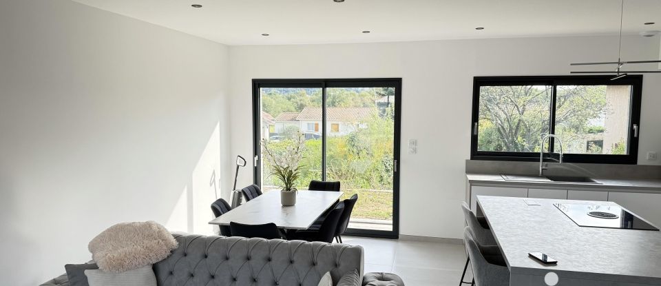 Maison 4 pièces de 107 m² à Saint-Alban-du-Rhône (38370)