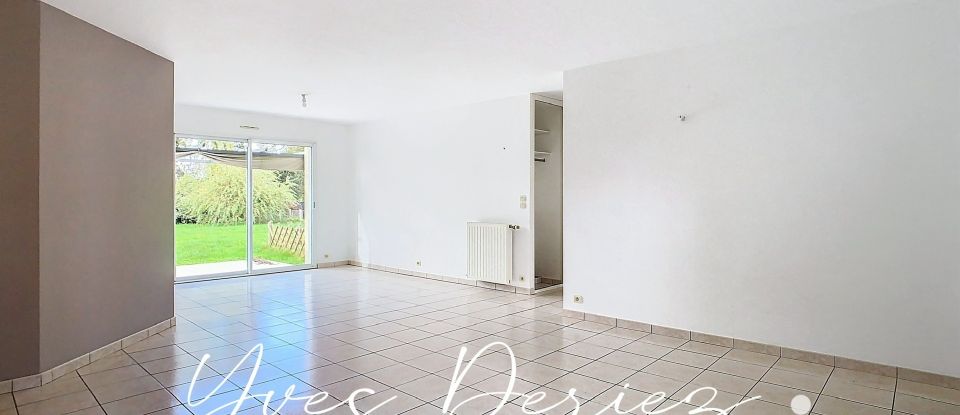 House 5 rooms of 102 m² in Thouaré-sur-Loire (44470)