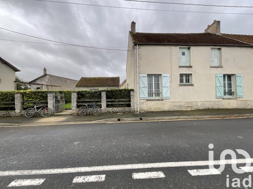 Town house 4 rooms of 70 m² in Rozay-en-Brie (77540)