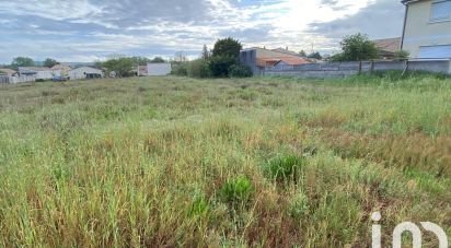 Land of 737 m² in Portets (33640)